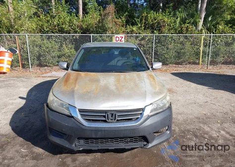 2015 Honda Accord Lx z USA, uszkodzony, nr VIN 1HGCR2F39FA180941